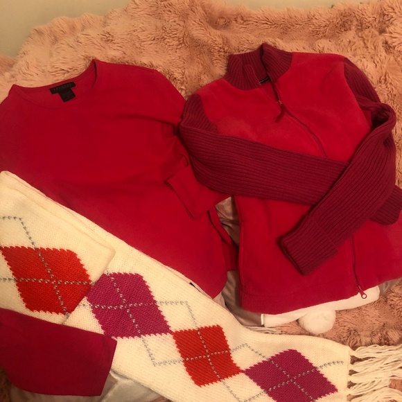 Beautiful 3 piece  Express fleece zip up with cotton crew top  and scarf - Picture 1 of 7